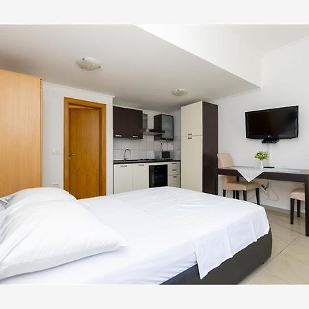 Duće Apartmani Livajic מראה חיצוני תמונה