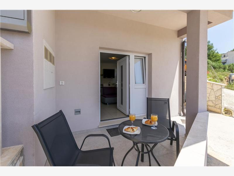 Duće Apartmani Livajic מראה חיצוני תמונה